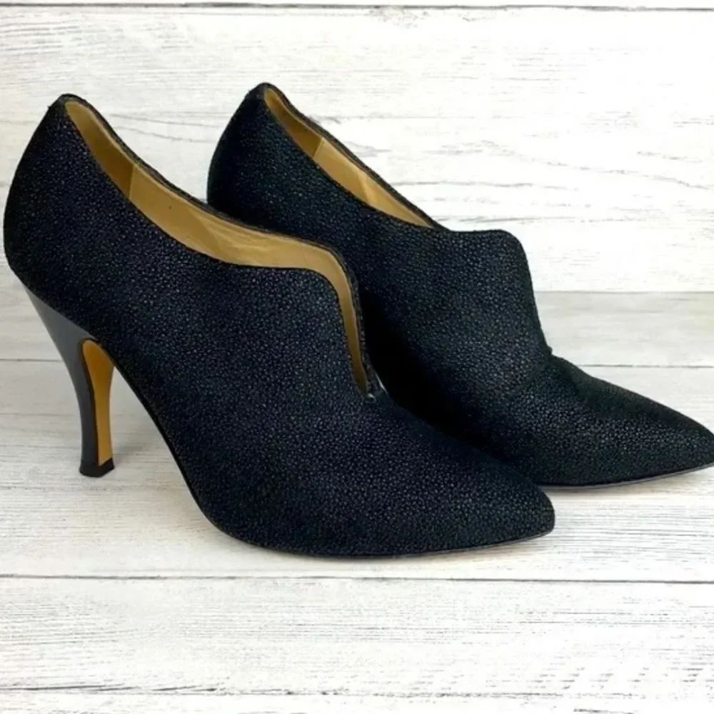 BRAND NEW MACHEZ VOUS POINTED TOE HIGH HEEL STILETTOS BOOTIE